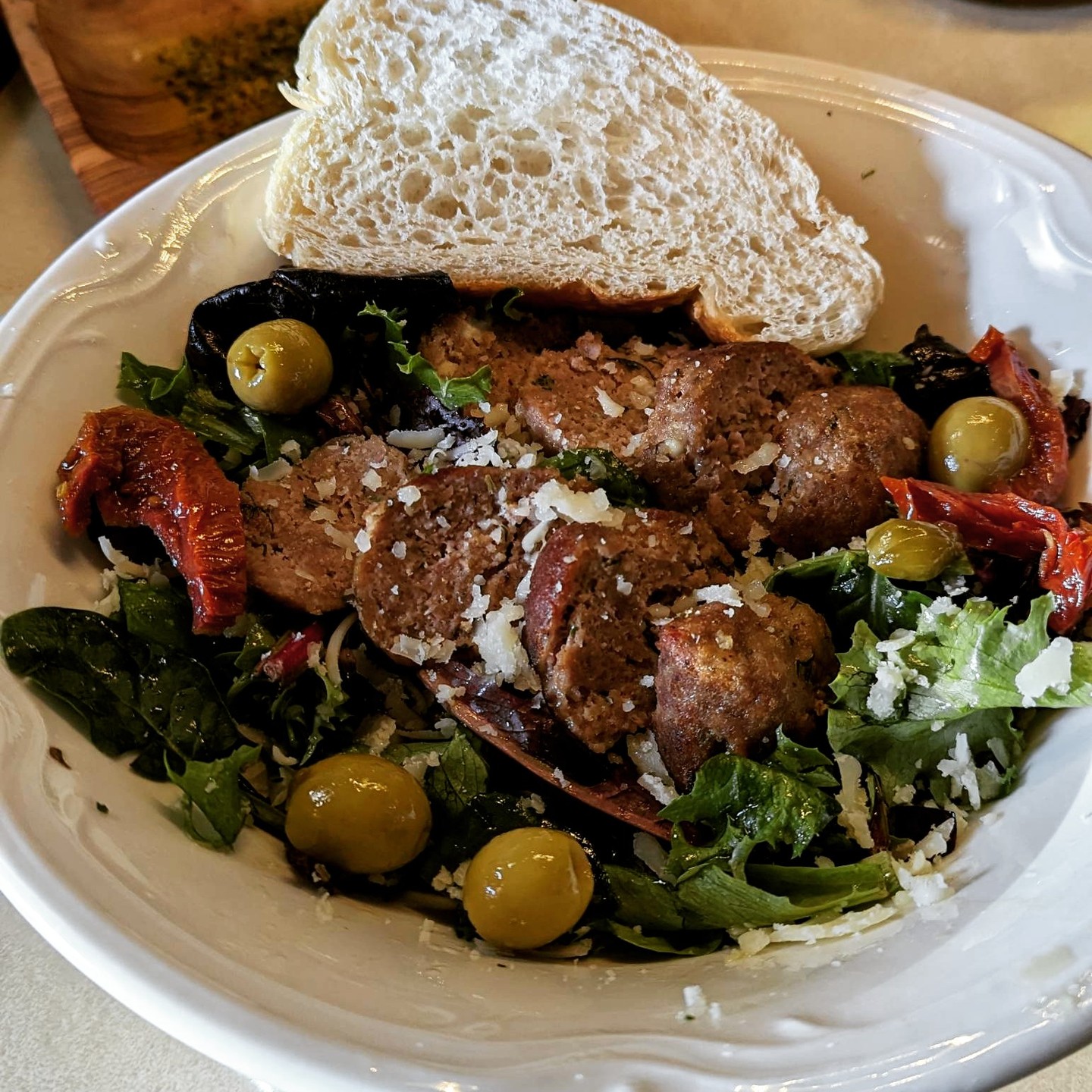 Mediterranean Baked Chicken Meatballs